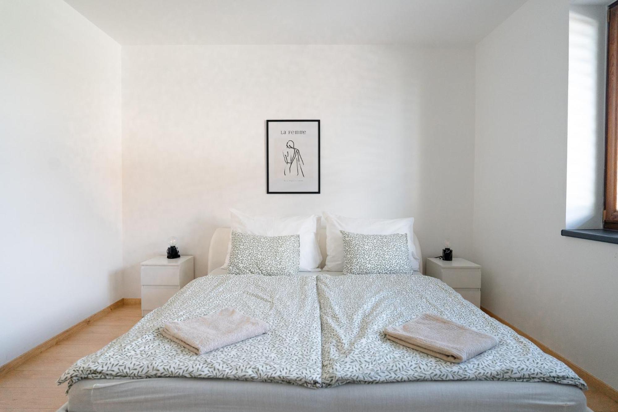 The Dante Villa Apartments Прага Екстериор снимка
