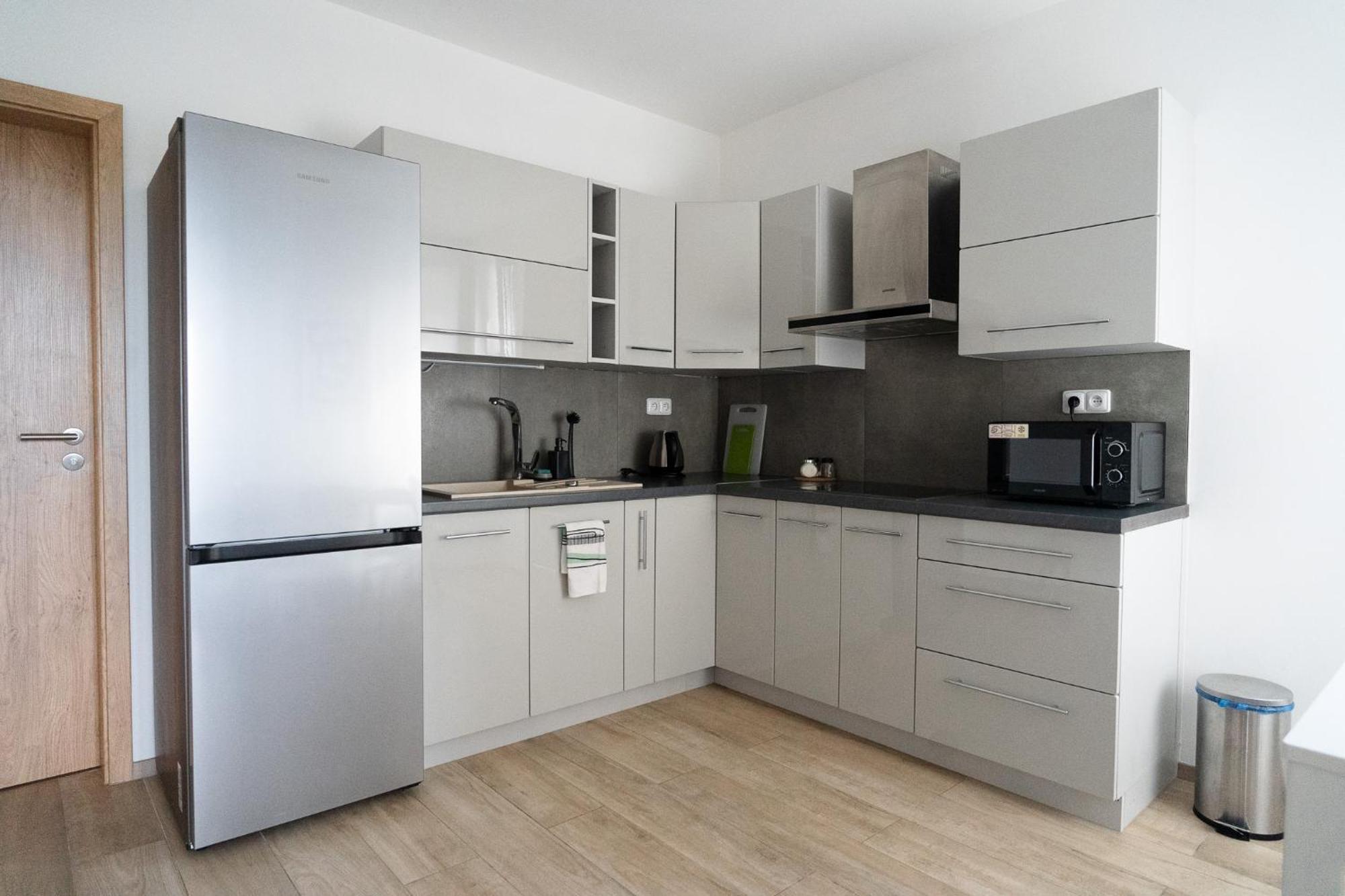 The Dante Villa Apartments Прага Екстериор снимка
